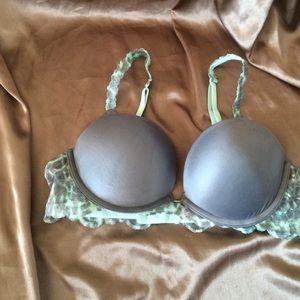 Victoria's Secret bra 36B ❤️